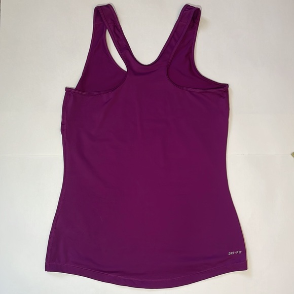 Nike Pro Purple Athletic tank top DRI-Fit Size M - Picture 2 of 6